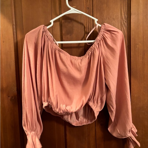 Pink off the shoulder top - Picture 3 of 3